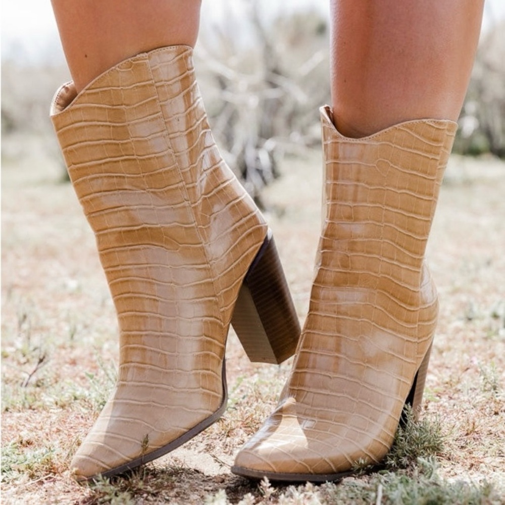 Pink Lily Faux Crocodile Heeled Boots - Picture 8 of 9